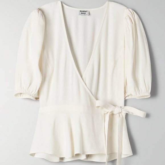 Aritzia 'Sunday Best Magda Blouse' - Picture 4 of 6